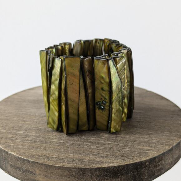 Vintage Abalone Shell Stretch Cuff Bracelet Green Pearlescent Iridsecent Natural - Picture 3 of 8
